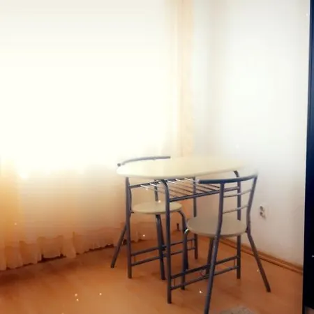 Studio In Regim Apartment